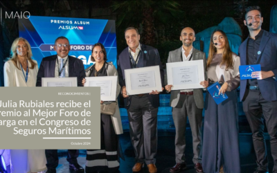 Julia Rubiales recibe el premio al Mejor Foro de Carga en el XII Congreso Latinoamericano de Seguros Marítimos